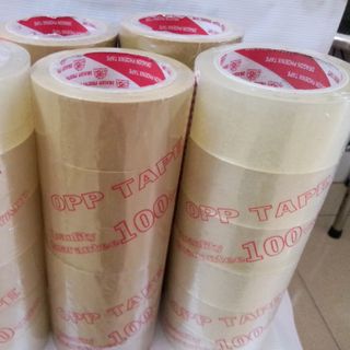 Băng keo trong loại 1kg (6 cuộn/cây)