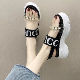 Giày sandal đá đế bm