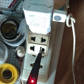 BÚT THỬ ĐIỆN CÓ MÀN HÌNH HIỆN VOL