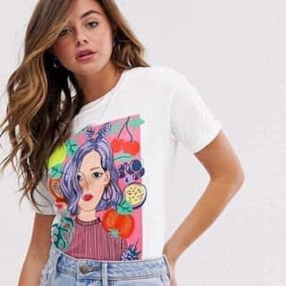 Phông trắng hình cô gái