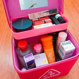 Hộp đựng mỹ phẩm