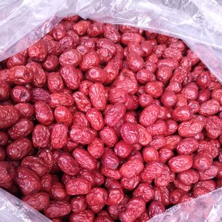 Táo đỏ Tân Cương