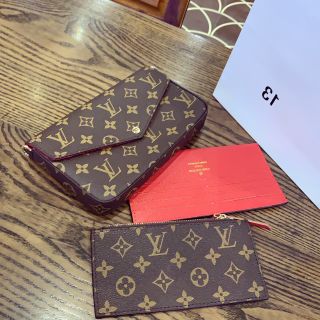 Set Ví cầm tay nữ