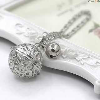Lắc tay màu bạc 20k