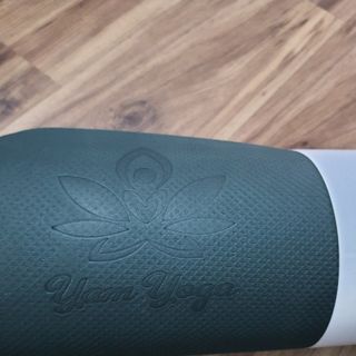 LÀM THẢM TẬP YOGA CHO PHÒNG TẬP