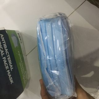 Khẩu trang y tế 4 lớp
