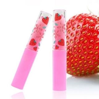Son dưỡng có màu hồng thơm mùi trái cây rất thơm
