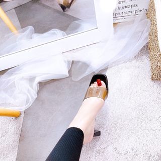 Dép cao gót quai mika sữa
