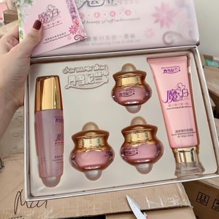 BỘ 5 SP HOÀNG CUNG HỒNG