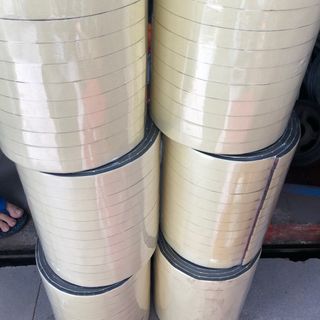 Băng keo xop đen dày 5li 2phan