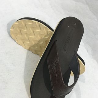 Dép kẹp quai da
