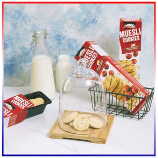 Bánh Quy Muesli Việt Quất Borovets (110g/Hộp x 24 Hộp/Thùng)