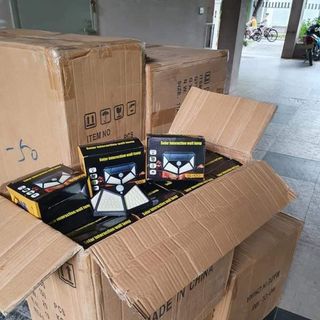 Đèn led cảm ứng 100 bóng