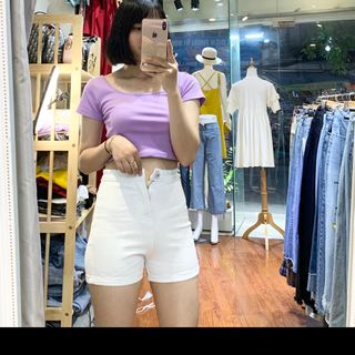 Short trắng lưng cao