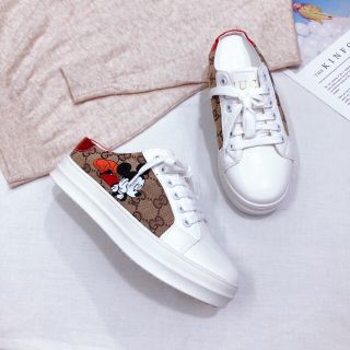 Giày bata sục mickey