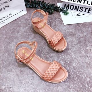 Giày sandal đế xuồng