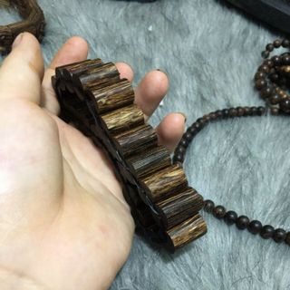 vòng Trầm hương sánh đủ loại
