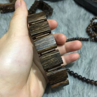 vòng Trầm hương sánh đủ loại