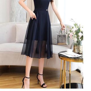 ĐẦM XOÈ XANH ĐEN ĐÍNH NÚT - DT1332