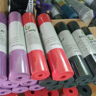 LÀM THẢM TẬP YOGA CHO PHÒNG TẬP