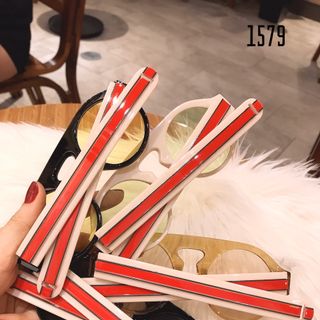 MẮT KÍNH 1579