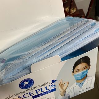 Khẩu trang 4 lớp . Hàng bao đẹp