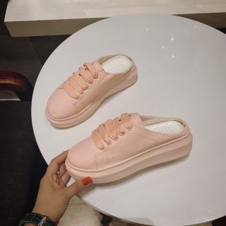 Giày Sục bata da