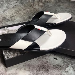 DÉP XỎ NGÓN PHỐI