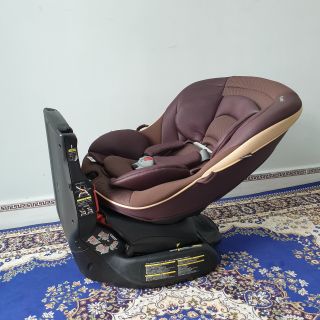 Ghế ngồi oto Combi Zeus màu nâu, kèm đệm đầu và lưng mới 95%