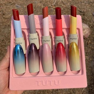 Son sáp Tutu bộ 5 cây