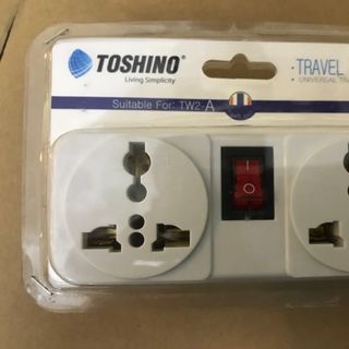 - ổ cắm chia 2 ổ kèm công tắc- MADE IN THAILAND