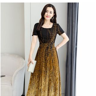 ĐẦM XOÈ HOA VÀNG CỔ TRÒN - DT1340