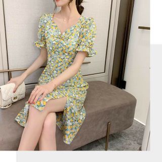 ĐẦM HOA NỀN XANH NHÍU NGỰC XẺ TÀ