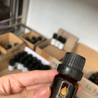 Tinh dầu treo xe 14k , nhỏ giọt 10ml 11k đồng giá tất cả các mùi