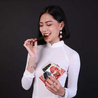 Rong biển giòn ăn liền cuộn (kẹp) cơm vị kim chi cay - Hàn Quốc đã có tại việt nam - 12 gói/lốc*16/Thùng