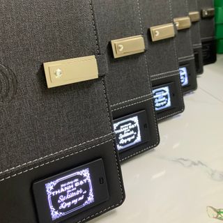 Sổ da tích hợp sạc dự phòng + USB