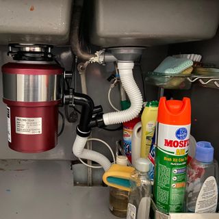 Máy Huỷ Rác Thực Phẩm Cao Cấp MR & MRS CLEAN màu đỏ sang trọng