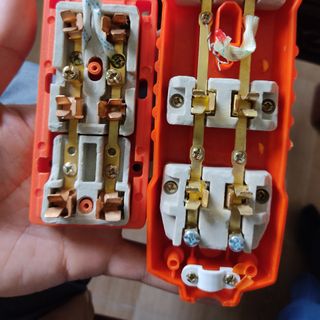 Ổ CẮM CHỊU TẢI LÕI XỨ 3 CHẤU, TƯƠNG ĐƯƠNG 3 NỒI LẨU- ĐIỆN DÂN DỤNG HÀ NỘI