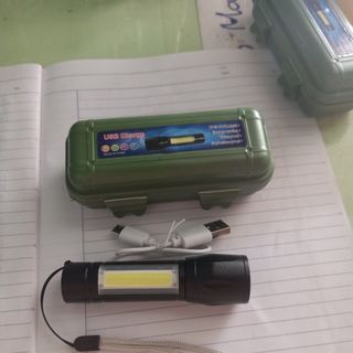 Đèn pin T6