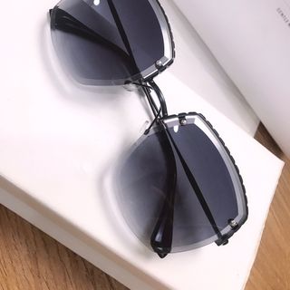 MẮT KÍNH 1728
