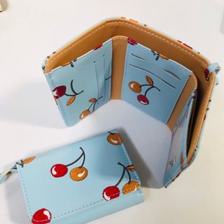 Ví nữ trái cây (quả cherry)