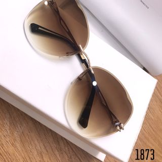 MẮT KÍNH 1873