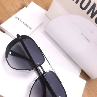 MẮT KÍNH 1722