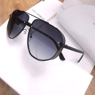 MẮT KÍNH 1722