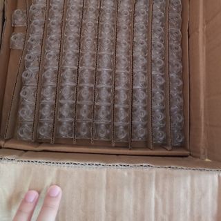Lọ tinh dầu treo xe