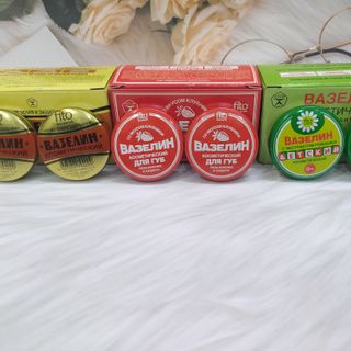 Sáp nẻ vaseline Nga
