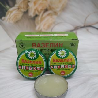 Sáp nẻ vaseline Nga