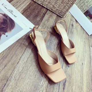 Giày sandal da dây cài