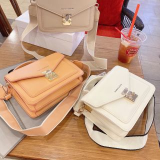 Tui xách nữ xinh đá khoá