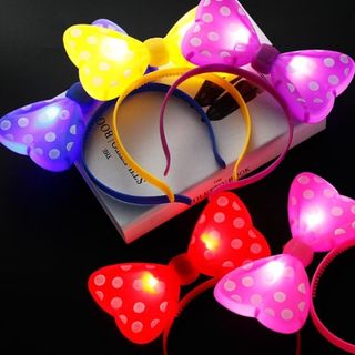 Cài tóc nơ cho bé có đèn tuổi teen xài đc lun